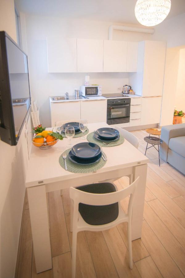 Comonfive Apartments Esterno foto